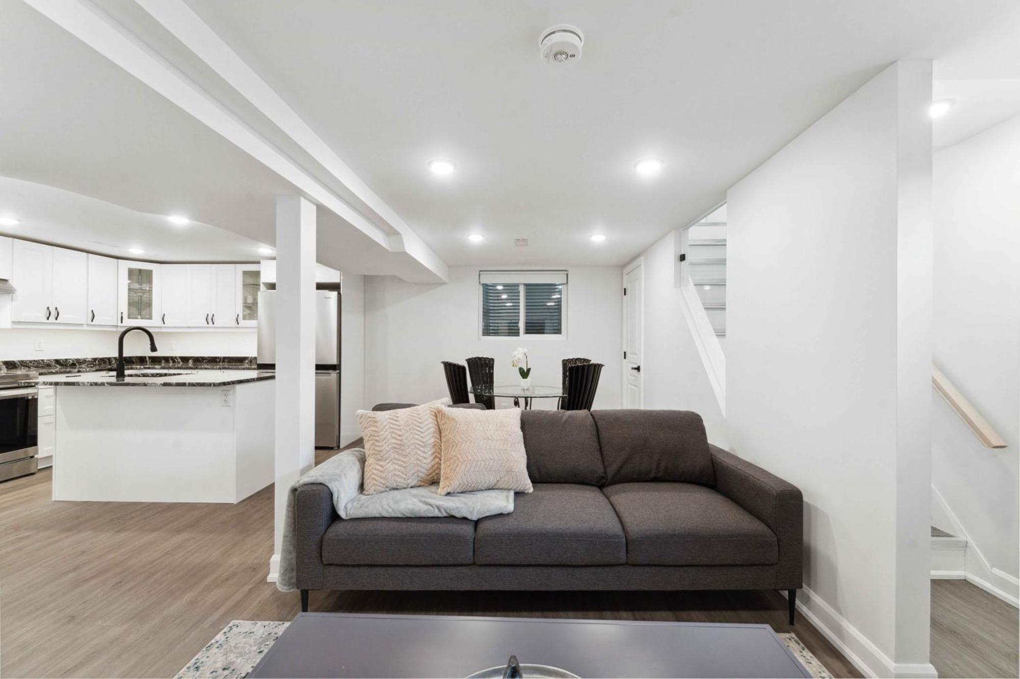 Modern 3Br Suites أوتاوا المظهر الخارجي الصورة